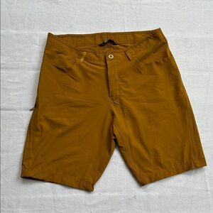 Arc'teryx Men's Creston shorts Yukon gold